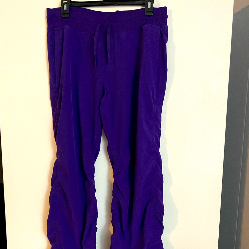 Under Armour Workout Pants 💜